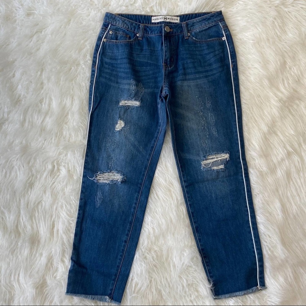 Ashley Mason Size 7 Distressed White Piping Jeans